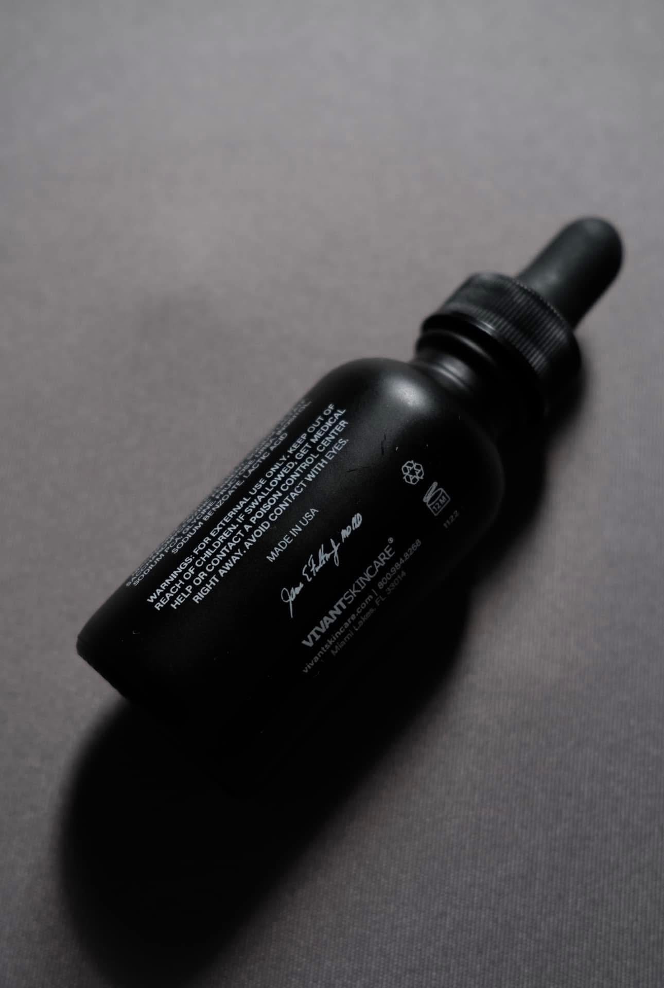 VIVANT 8% MANDELIC ACID 3 IN 1 SERUM